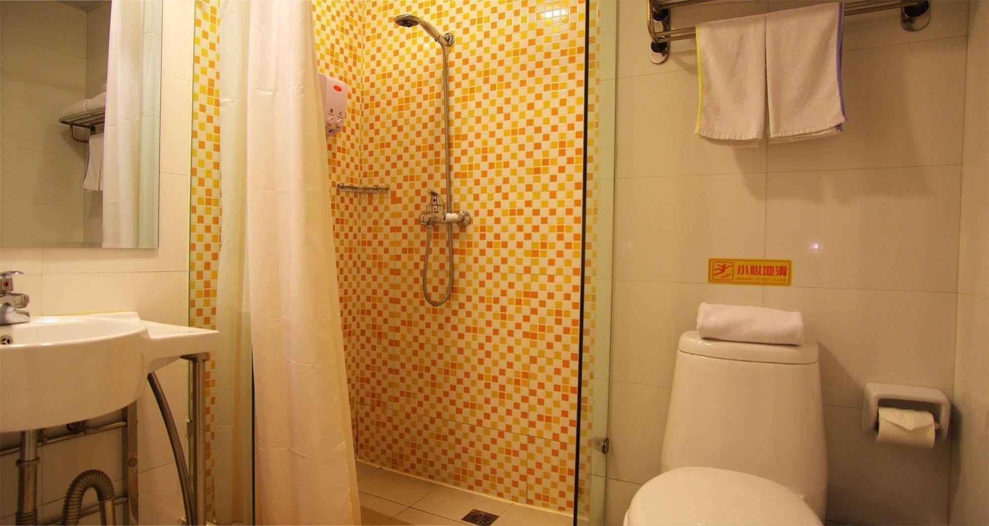 Home Inn Jiaxing Eksteriør billede